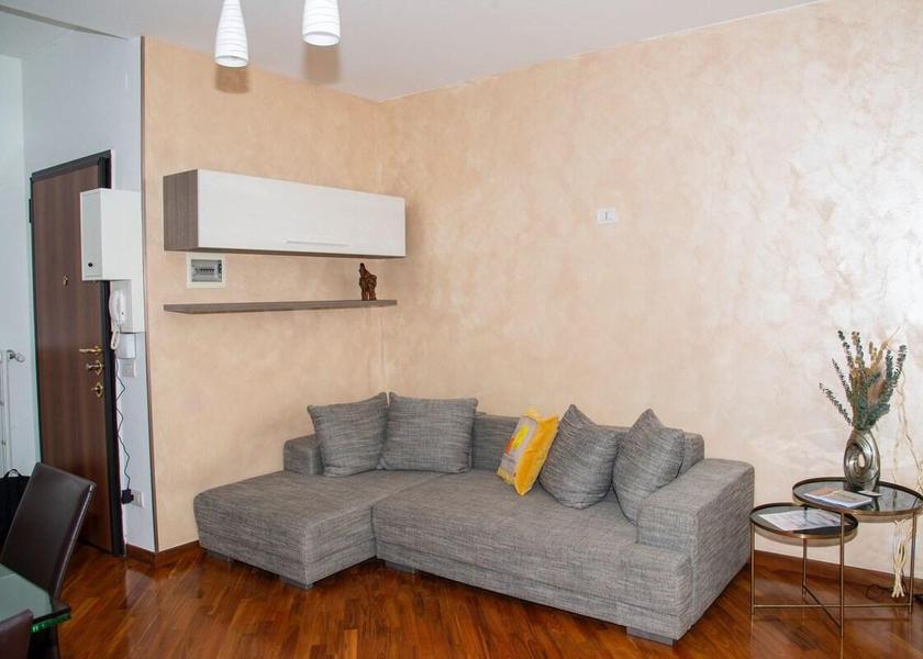 Lombardy Limbiate entrance