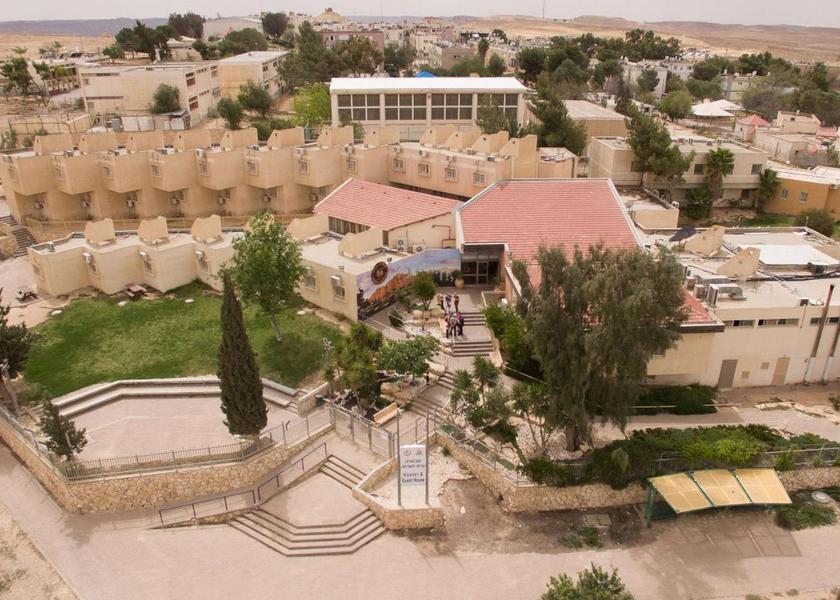  Mitzpe Ramon exterior view