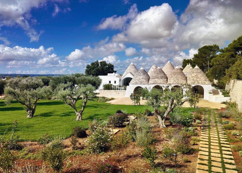 Puglia Locorotondo garden