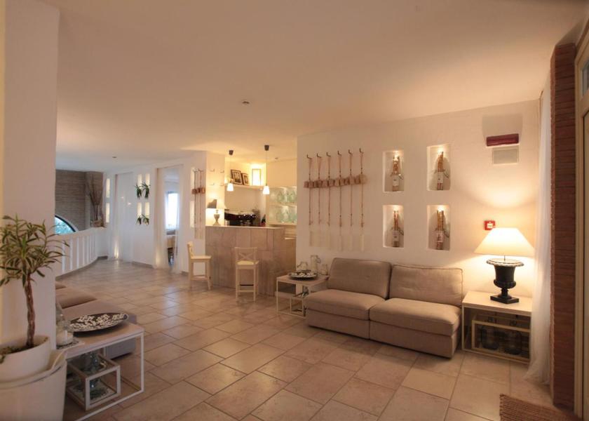 bar/lounge