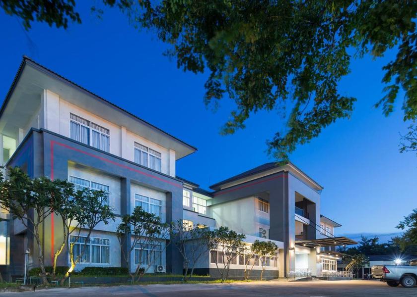 Uttaradit uttaradit surrounding environment