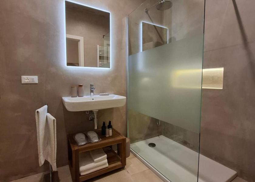 Puglia Martano bathroom