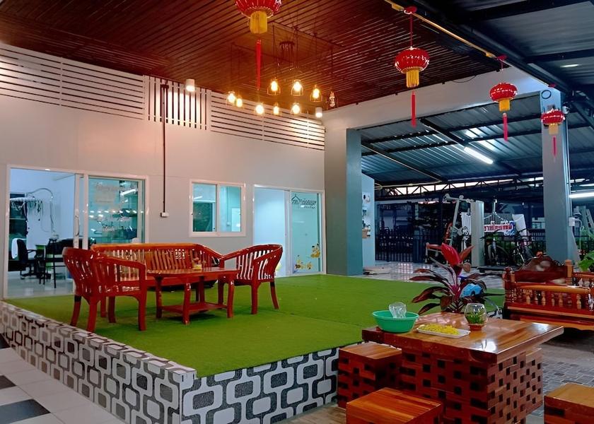 Nakhon Si Thammarat Province Sichon Lobby