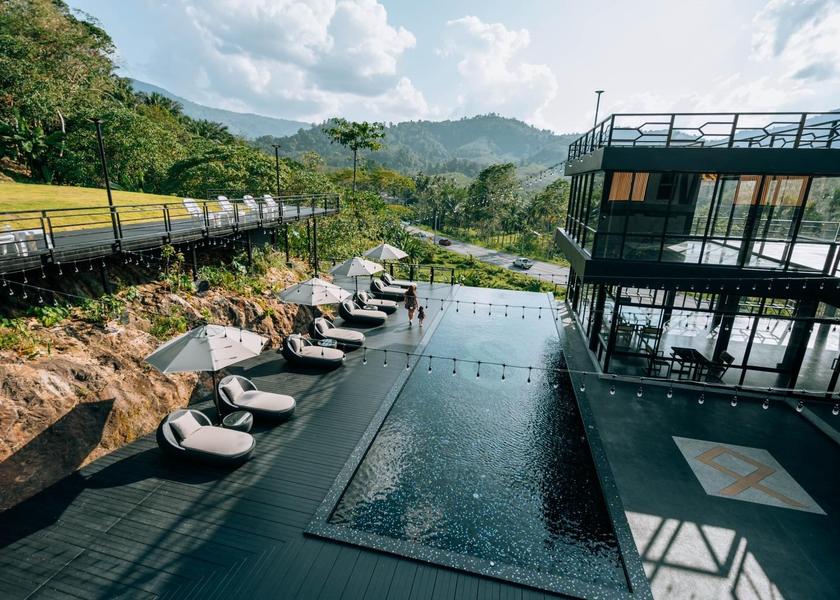 Nakhon Si Thammarat Province Lan Saka Swimming pool