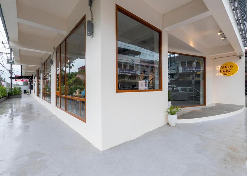 Nakhon Si Thammarat Province Tha Sala exterior view
