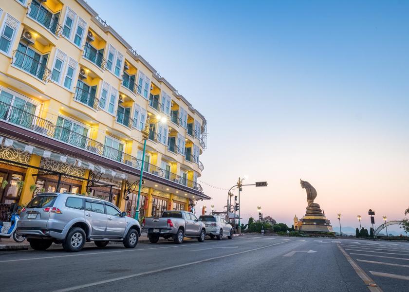 Nakhon Phanom Nakhon Phanom surrounding environment