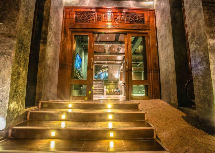 Nakhon Phanom Nakhon Phanom entrance