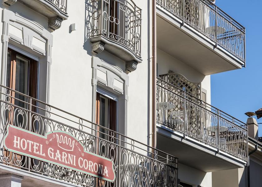 Lombardy Menaggio Exterior detail
