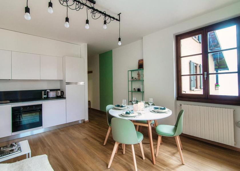 Lombardy Menaggio kitchen