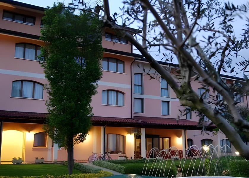 Veneto Meolo exterior view