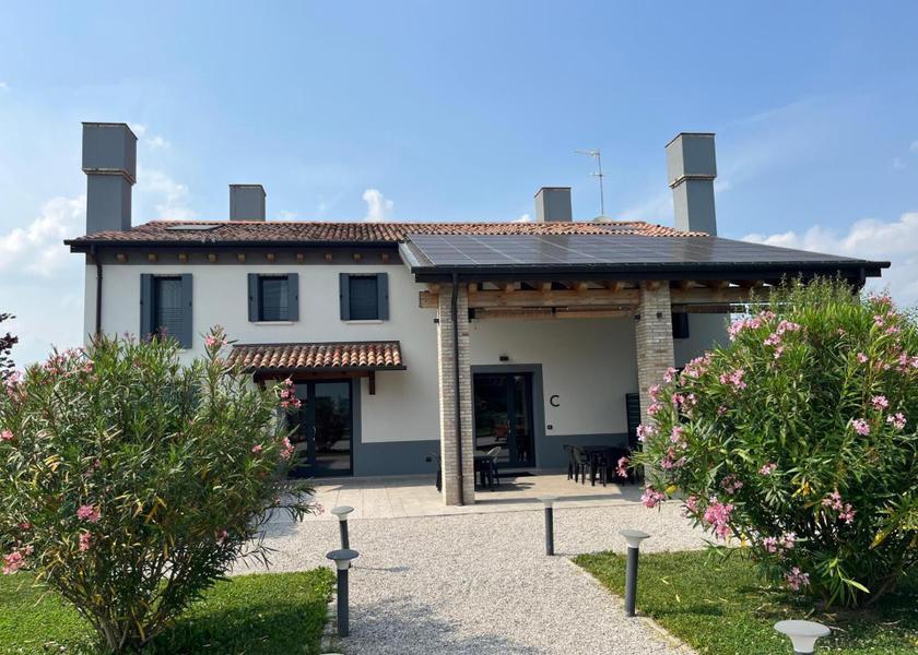 Veneto Meolo exterior view