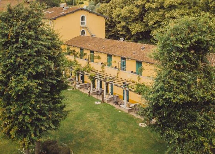Lombardy Merone Exterior view