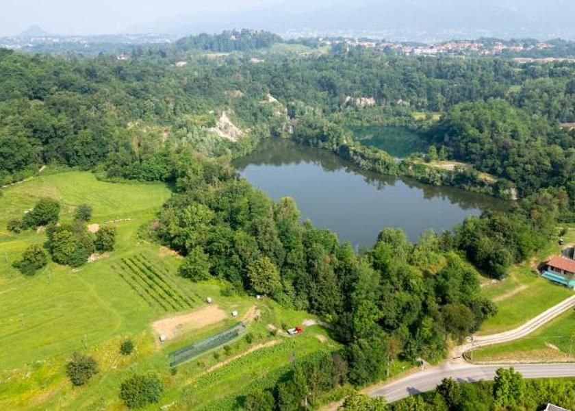 Lombardy Merone Surrounding environment
