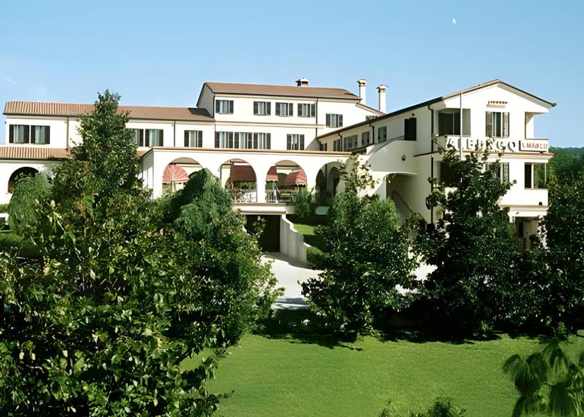 Veneto Montebelluna exterior view
