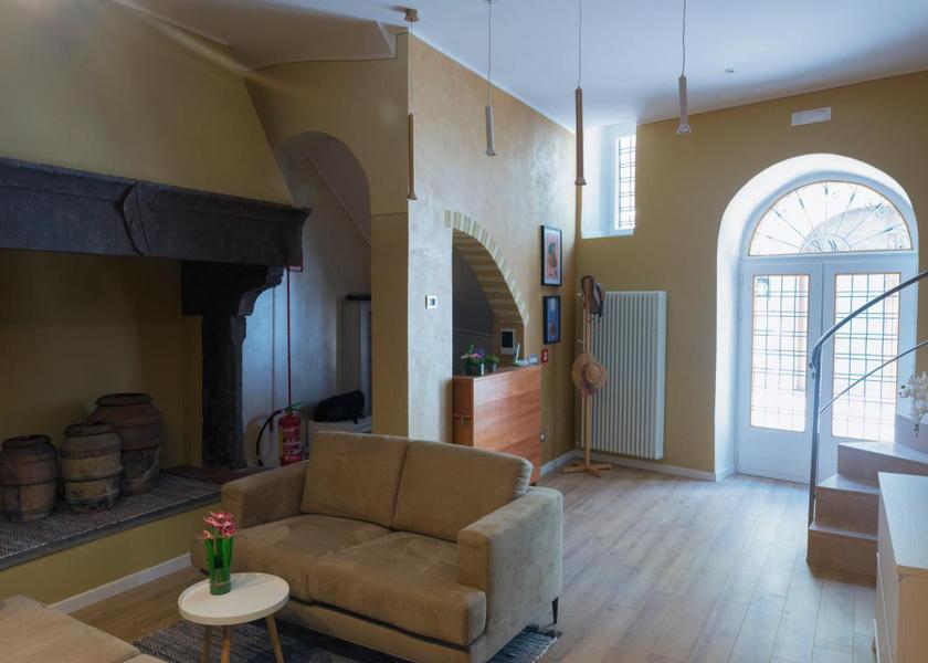 shared lounge/tv area