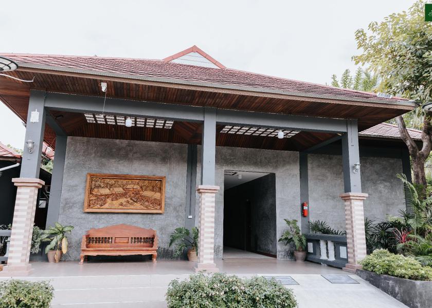 Tak Tak Hotel Exterior