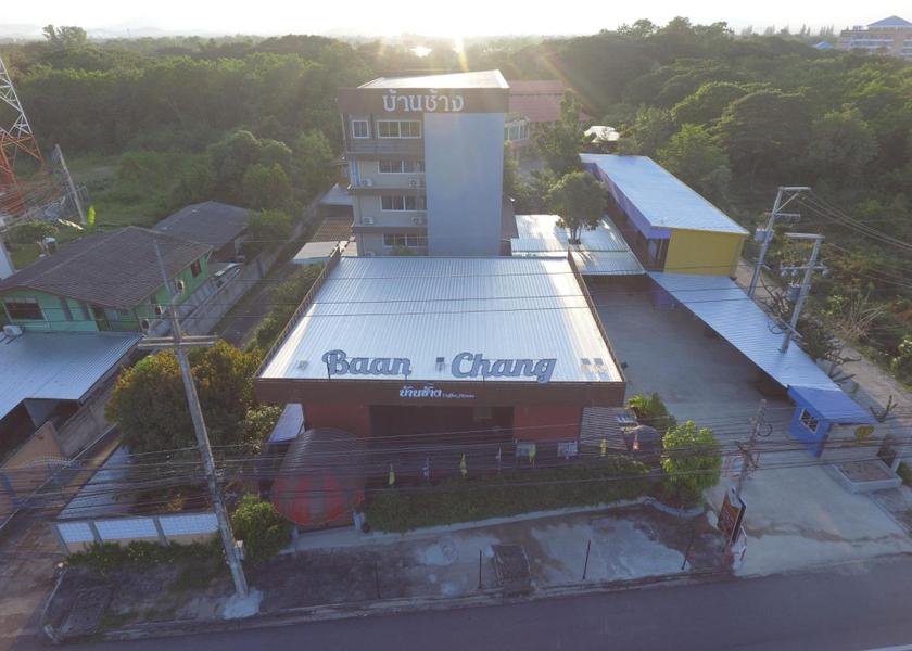 Tak Tak exterior view