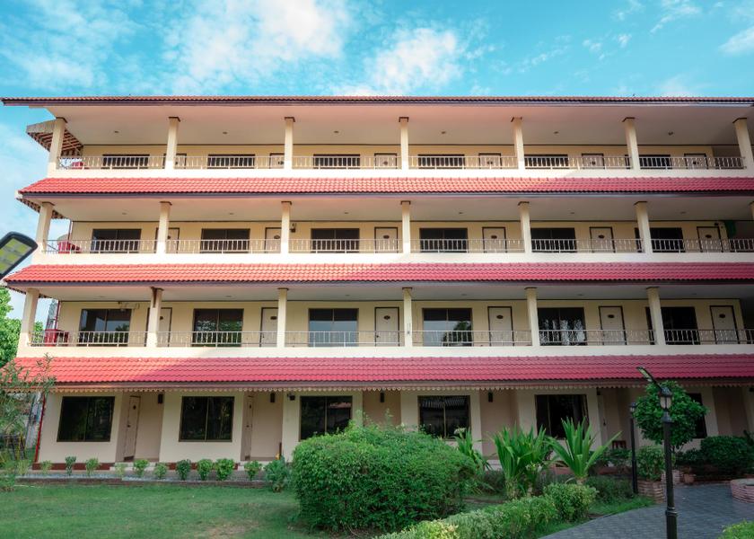 Tak Province Tak Exterior view