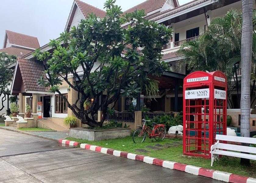 Tak Tak exterior view