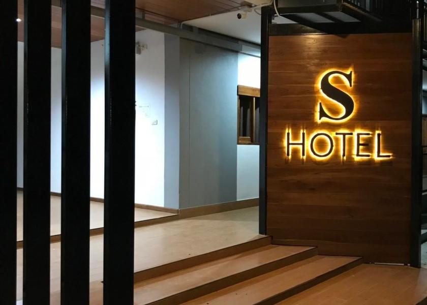 Lamphun Lamphun entrance