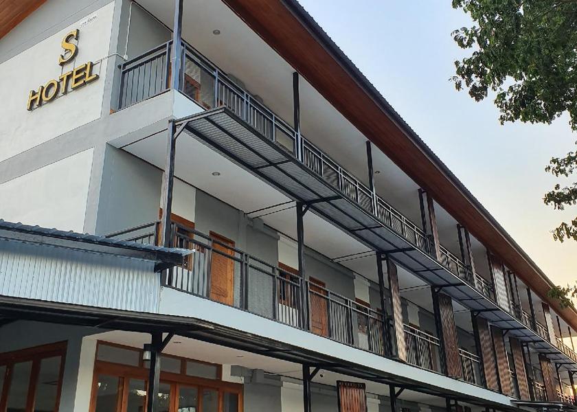 Lamphun Lamphun entrance