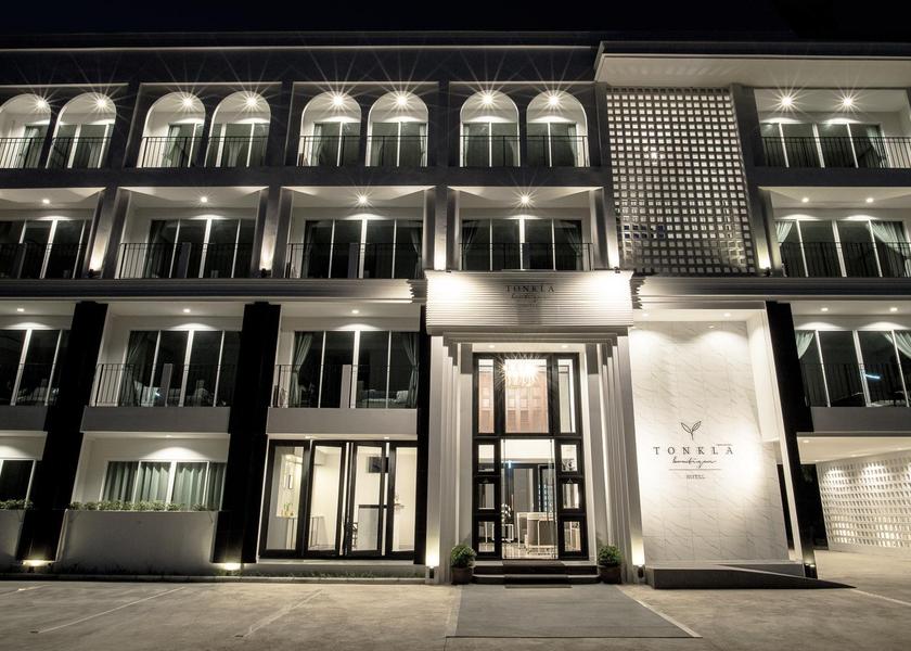 Lamphun Lamphun exterior view