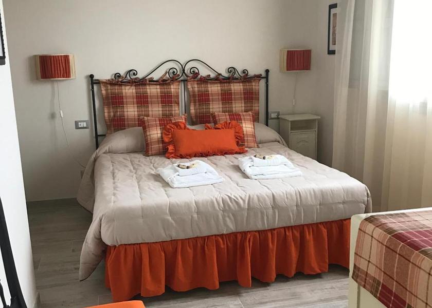 Tuscany Montevarchi Traditional Queen Room