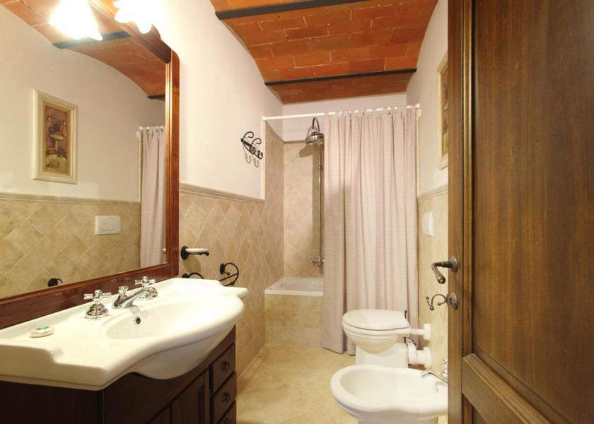 Tuscany Montevarchi Two-Bedroom Apartment (4 Adults)