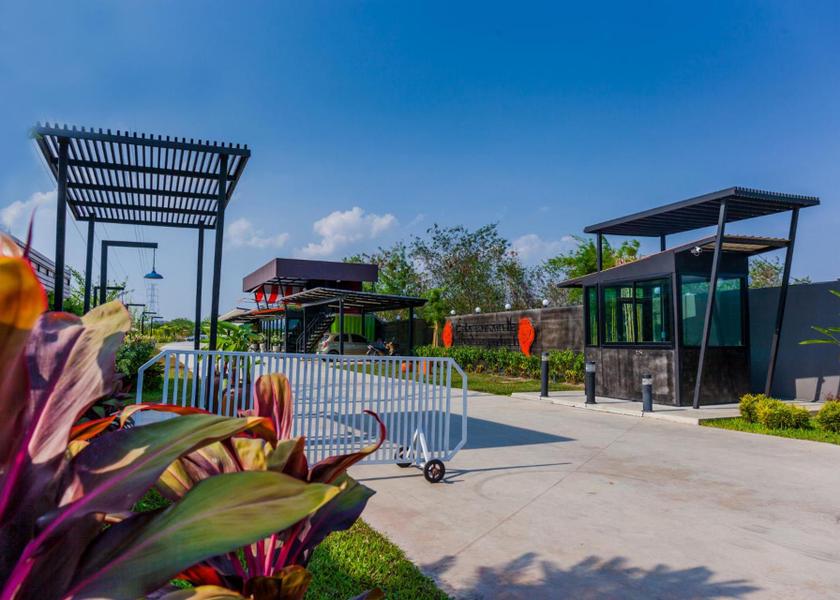 Ratchaburi Province Ratchaburi Entrance