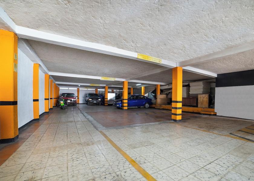 Guanajuato Celaya Parking