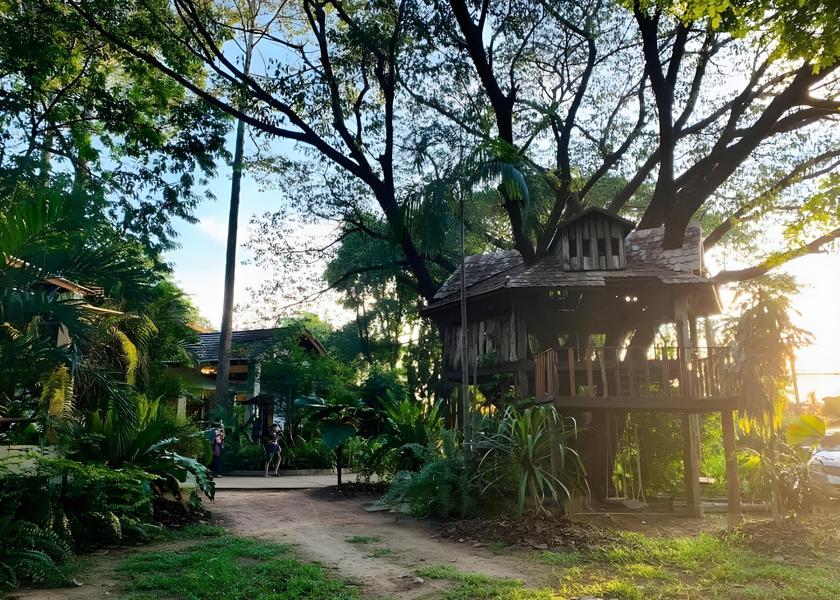 Sisaket Sisaket interior view
