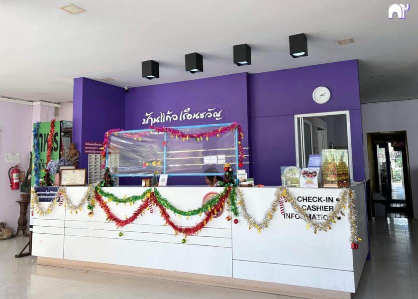 Sisaket Sisaket lobby