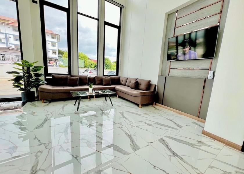 Bang Pakong Living area