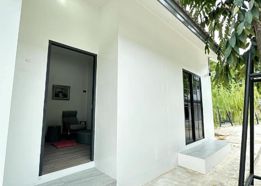Suphan Buri Province Si Prachan Hotel Exterior