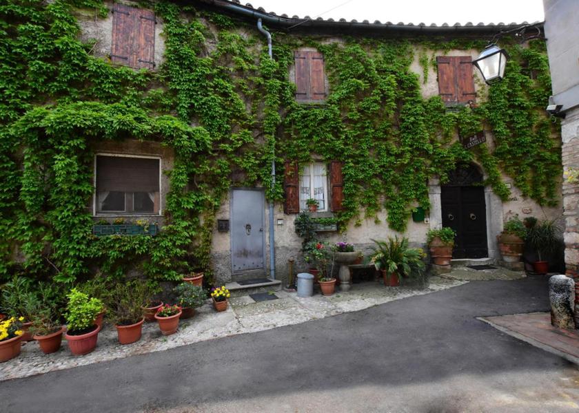 Umbria Narni entrance