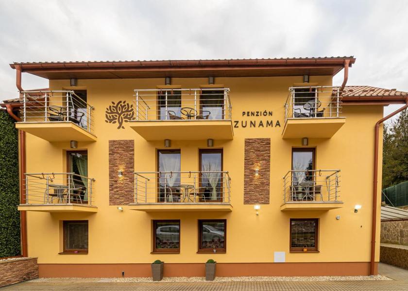  Levoca exterior view