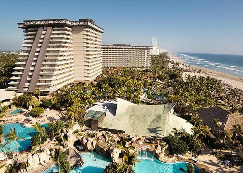 Guerrero Acapulco swimming pool