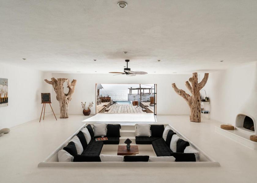 Baja California Sur La Fortuna lobby