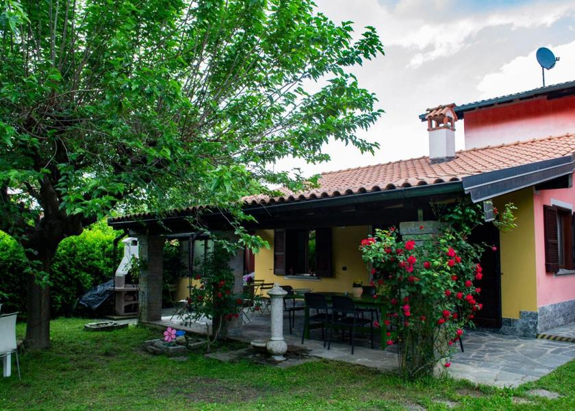 Piedmont Oleggio Castello Hotel Exterior