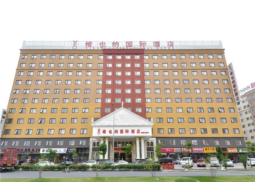  Shanghai Hotel Exterior