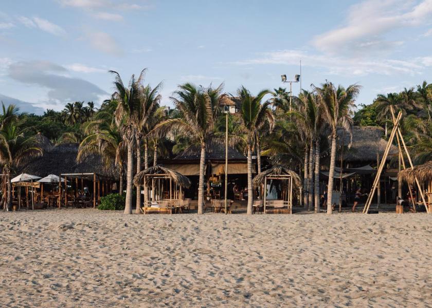 Oaxaca Puerto Escondido beach