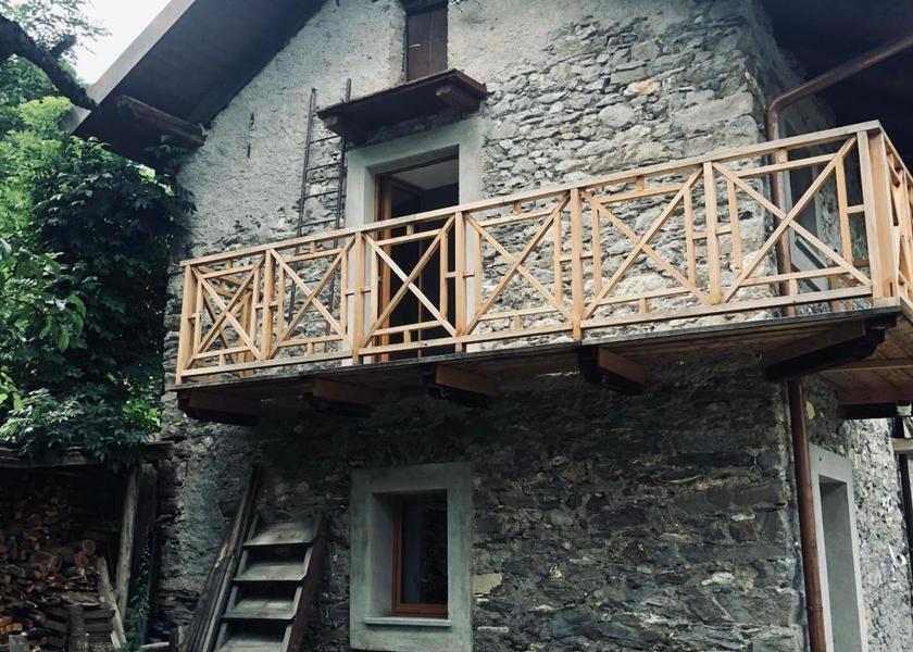 Piedmont Oulx balcony/terrace