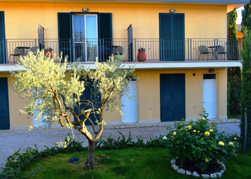 Umbria Passignano sul Trasimeno Hotel Exterior