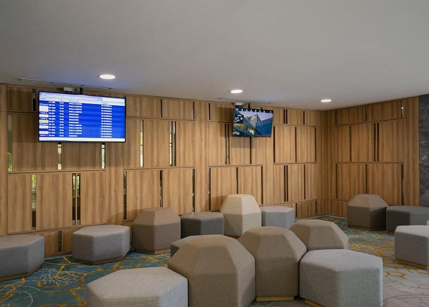  Tangerang Lobby sitting area