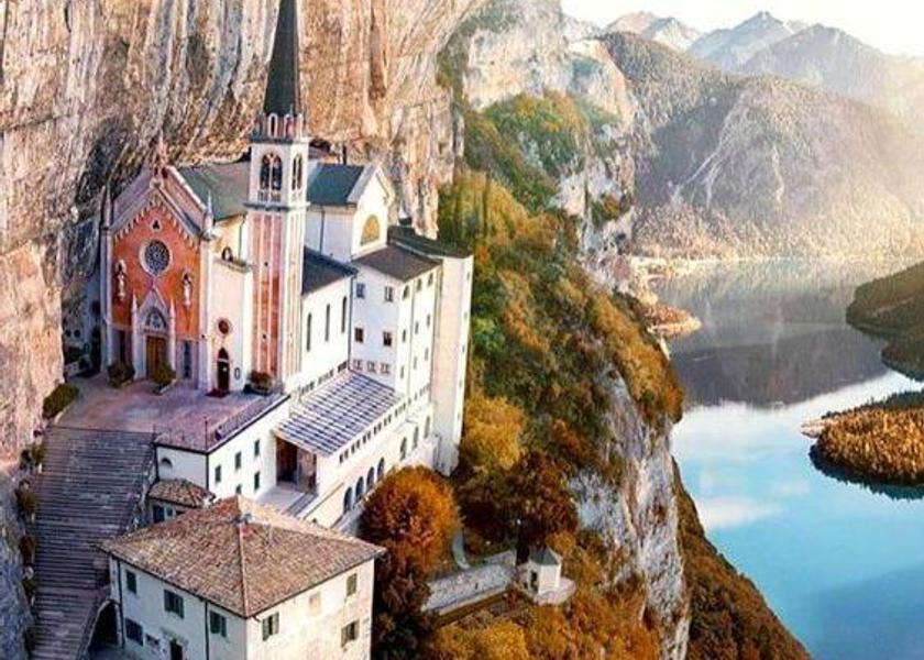 Veneto Pescantina attractions