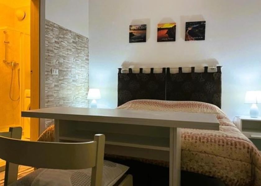 Veneto Pescantina Double Room with Private Bathroom