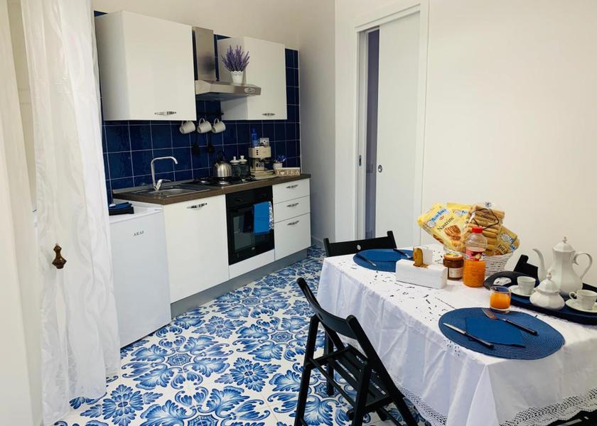 Campania Pimonte kitchen