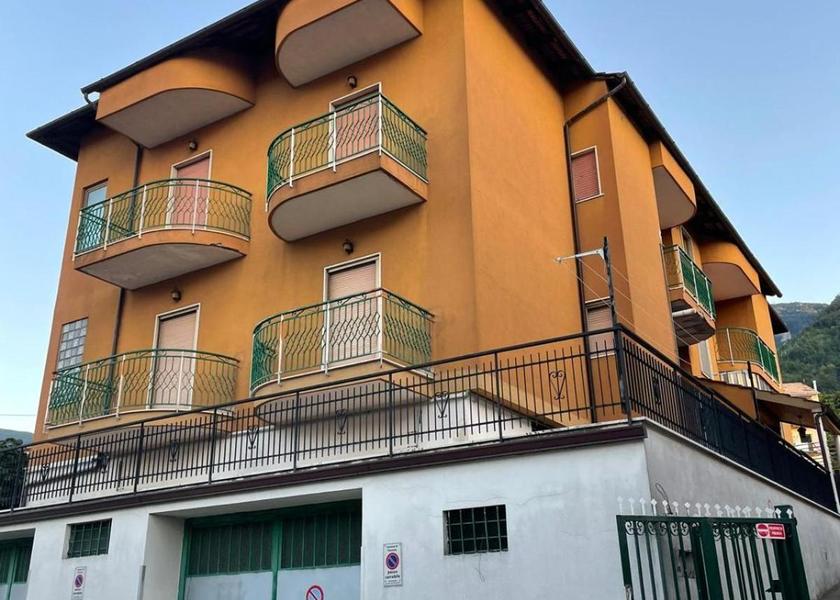 Campania Pimonte exterior view