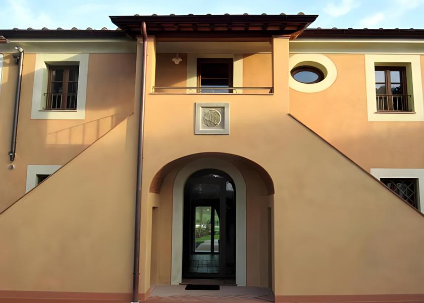 Tuscany Ponsacco exterior view