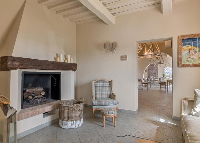 Tuscany Ponsacco shared lounge/tv area